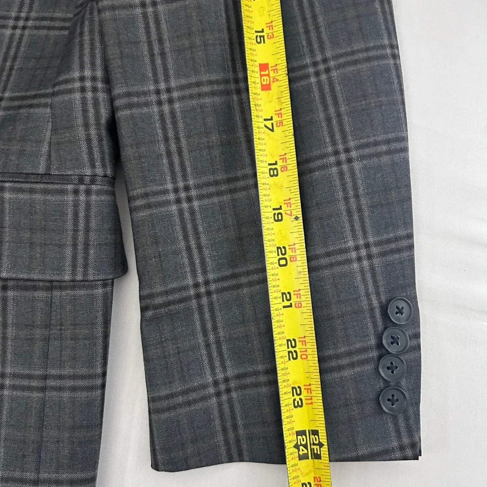 Peter Millar Flynn Sport Coat Men 44R Gray Plaid 100% Wool Jacket Made in Canada